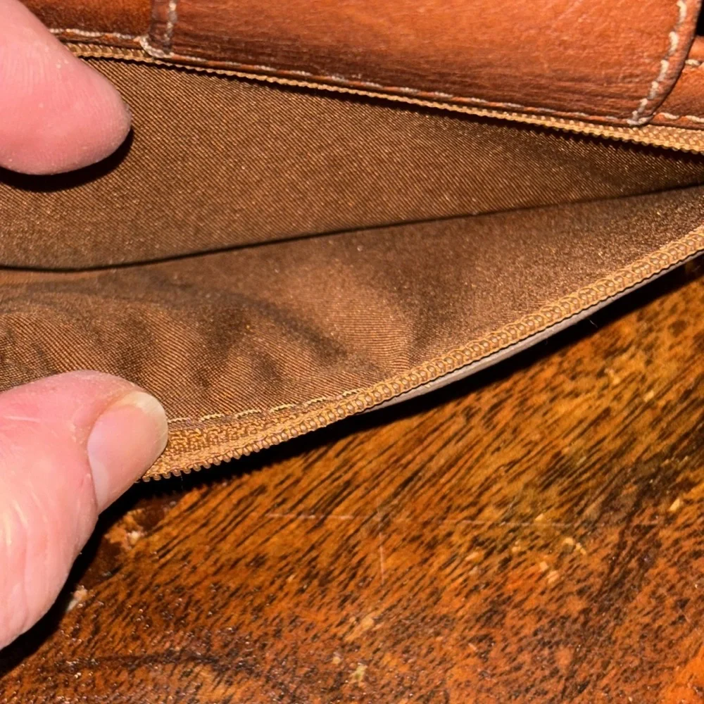 FOSSIL Madison Multifunction Wallet - Picture 4 of 8